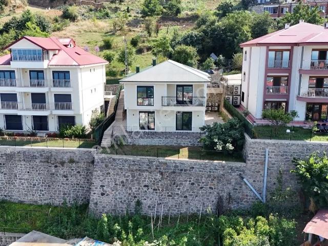 Sarıtaş, Akçaabat içerisinde satılık Villa