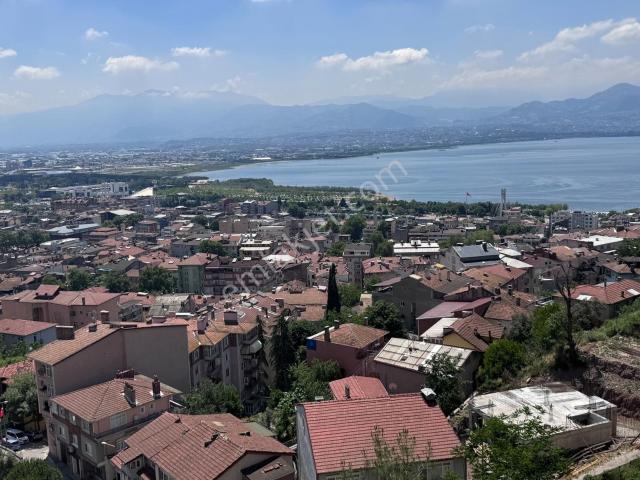 İzmit, Kocaeli içerisinde satılık mülk