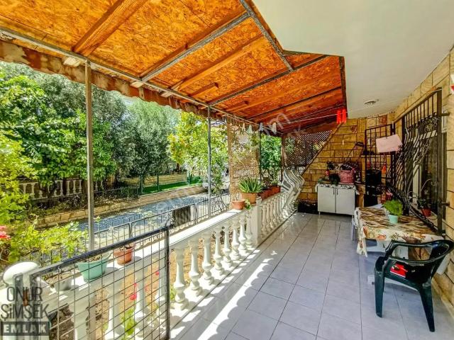 Edremit, Balikesir içerisinde satılık Villa