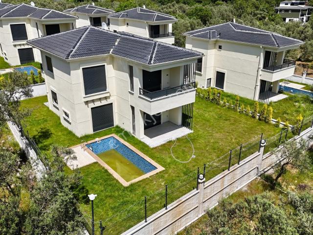 Güre, Edremit içerisinde satılık Villa