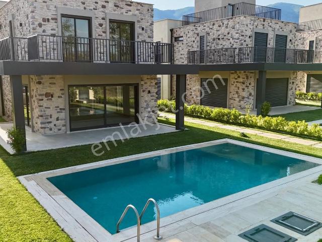 Edremit, Balikesir içerisinde satılık Villa