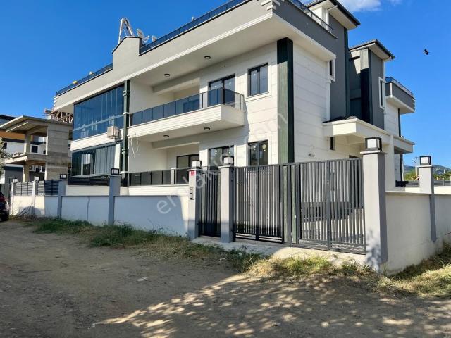 Edremit, Balikesir içerisinde satılık Villa