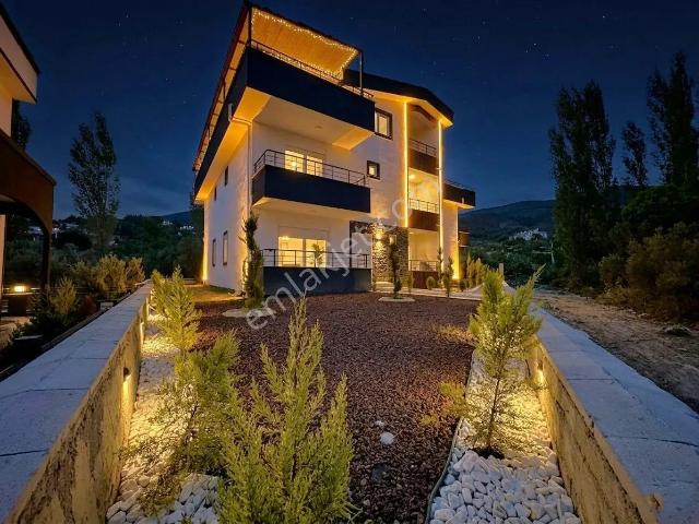 Edremit, Balikesir içerisinde satılık Villa