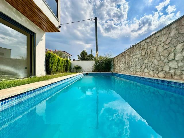 Edremit, Balikesir içerisinde satılık Villa