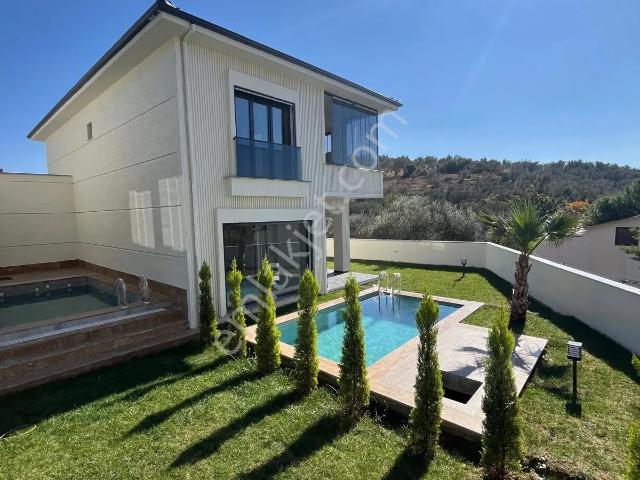 Edremit, Balikesir içerisinde satılık Villa