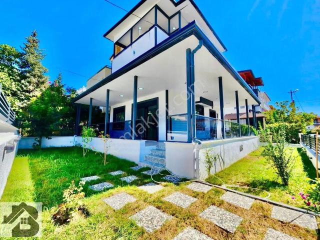 Edremit, Balikesir içerisinde satılık Villa