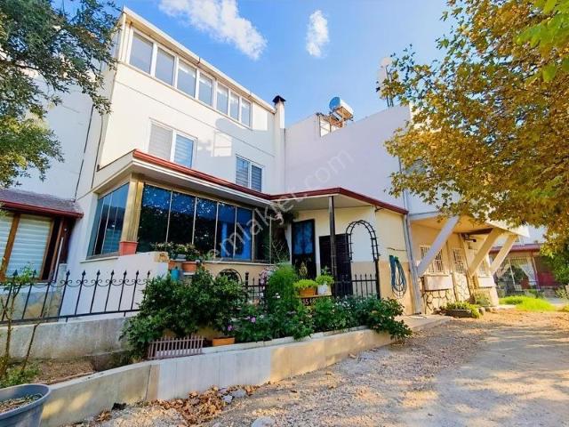 Edremit, Balikesir içerisinde satılık Villa