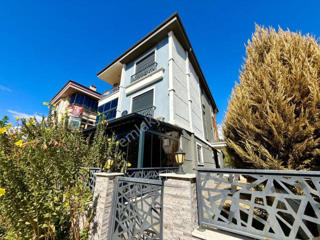 Edremit, Balikesir içerisinde satılık Villa