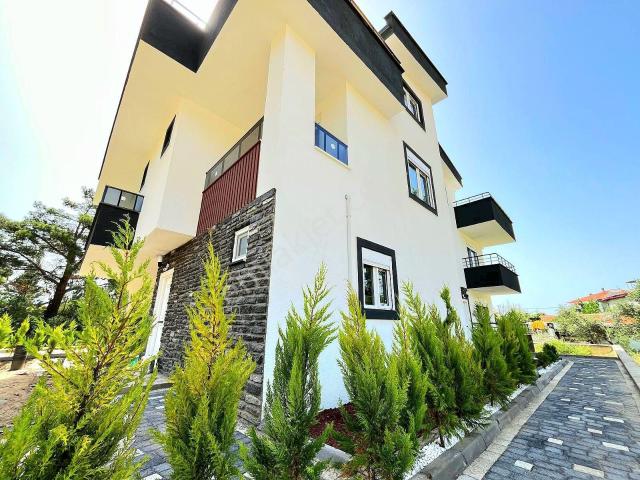 Edremit, Balikesir içerisinde satılık Villa