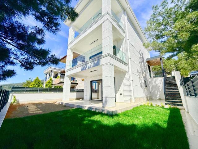 Edremit, Balikesir içerisinde satılık Villa