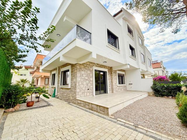 Edremit, Balikesir içerisinde satılık Villa