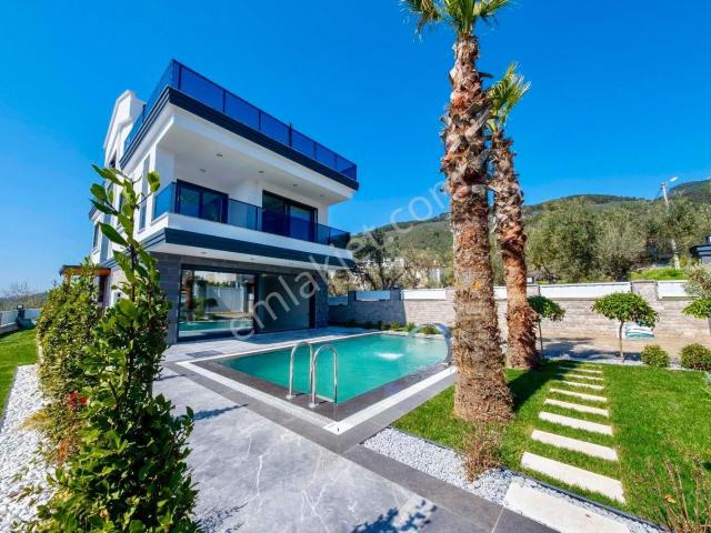 Edremit, Balikesir içerisinde satılık Villa