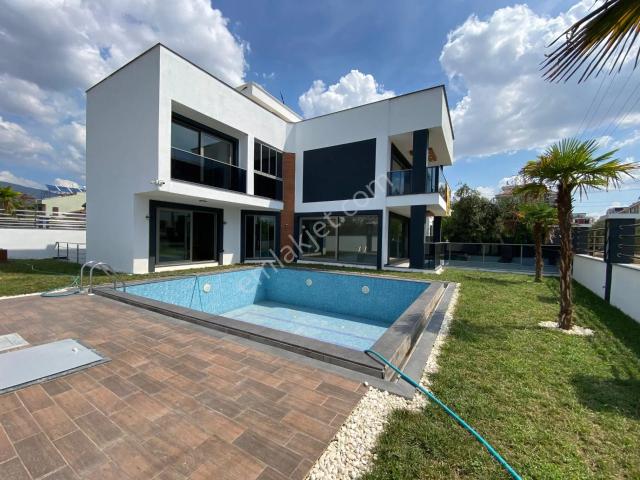 Akçay, Edremit içerisinde satılık Villa
