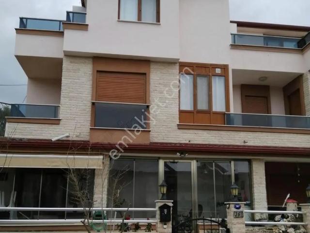 Menderes, İzmir içerisinde satılık Villa