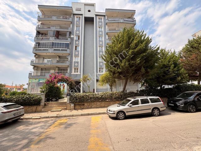 Buca, İzmir içerisinde satılık mülk