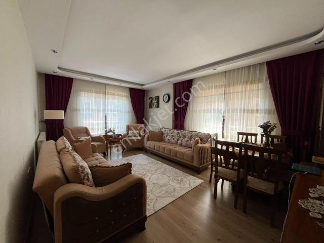 Buca, İzmir içerisinde kiralık mülk