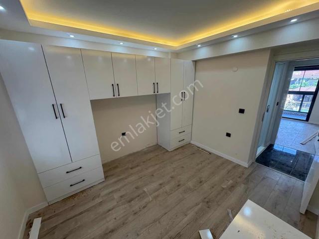 Karabağlar, İzmir içerisinde satılık mülk