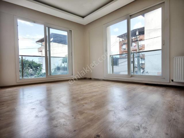 Karabağlar, İzmir içerisinde kiralık mülk