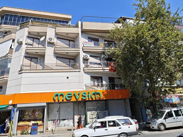 Karabağlar, İzmir içerisinde kiralık mülk