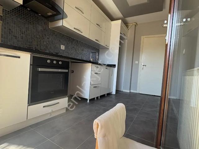 Karabağlar, İzmir içerisinde kiralık mülk