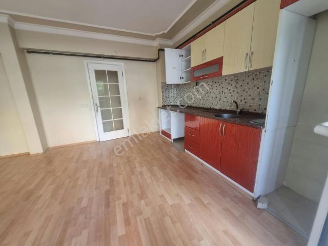 Vatan Mahallesi, Karabağlar içerisinde kiralık mülk