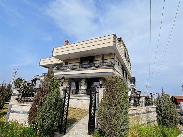 Menderes, İzmir içerisinde satılık Villa