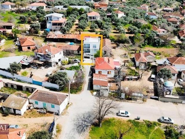 Palamutarası, Menderes içerisinde satılık Villa