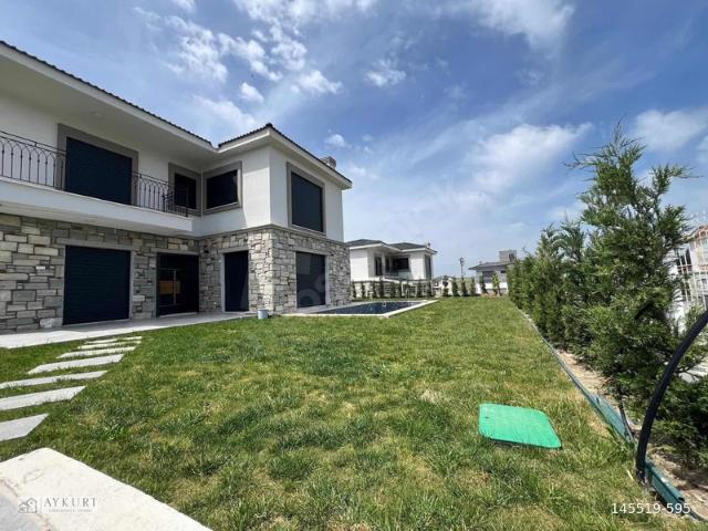 Hıdırlık Mahallesi, Seferihisar içerisinde satılık Villa