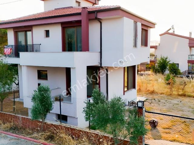 Akarca Mahallesi, Seferihisar içerisinde satılık Villa