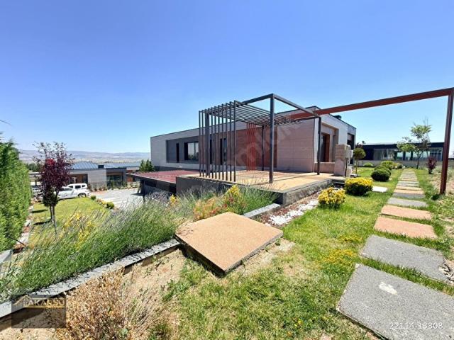Gölbaşi, Ankara içerisinde satılık Villa
