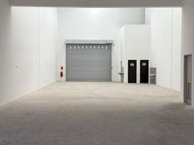 Warehouse for rent in Ulu Tiram, Johor