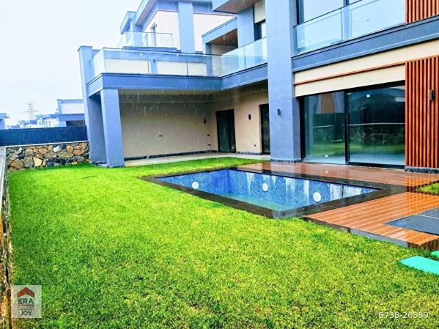 Tuzla, İstanbul içerisinde satılık Villa