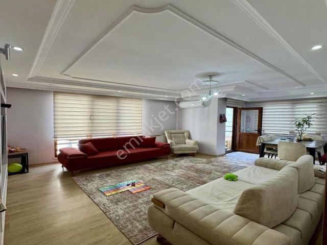 Küçükçekmece, İstanbul içerisinde satılık mülk
