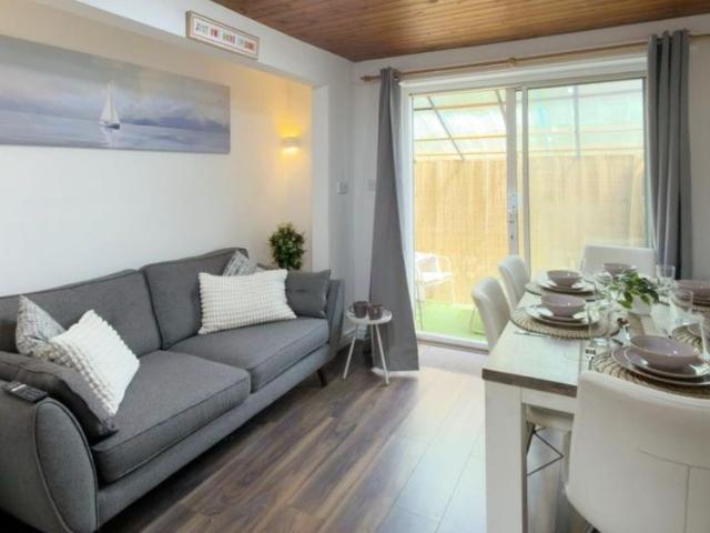 House for rent in Georgia, Greater Manchester