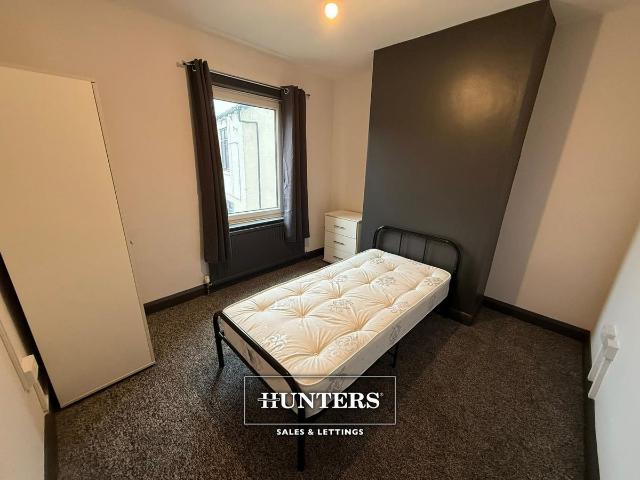 Room for rent in Cutsyke, Castleford