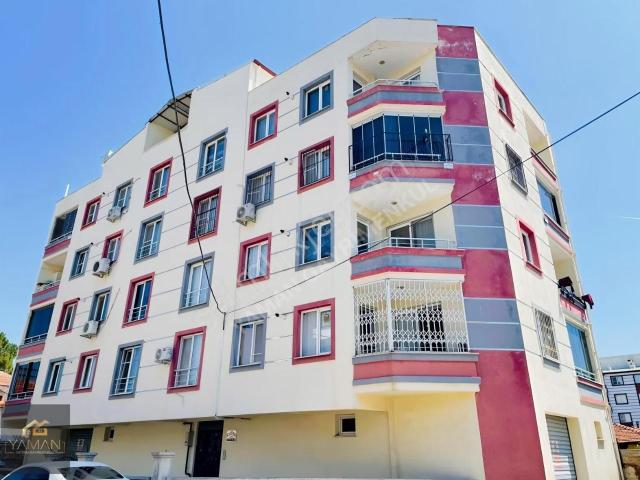 Akhisar, Manisa içerisinde satılık mülk