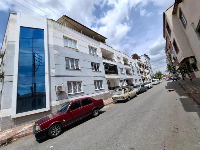 Akhisar, Manisa içerisinde satılık mülk
