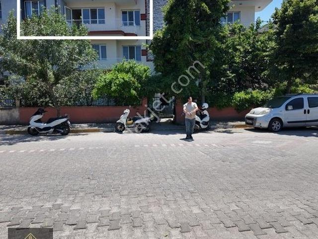 Akhisar, Manisa içerisinde satılık mülk