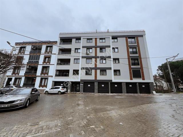 Akhisar, Manisa içerisinde satılık mülk