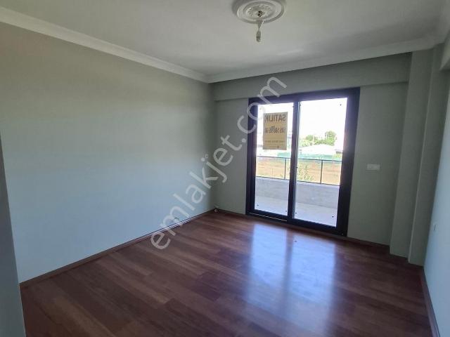 Akhisar, Manisa içerisinde satılık Villa