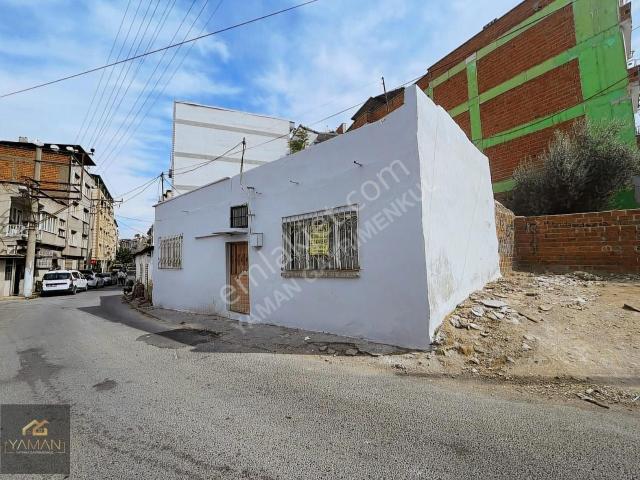 Akhisar, Manisa içerisinde satılık Villa