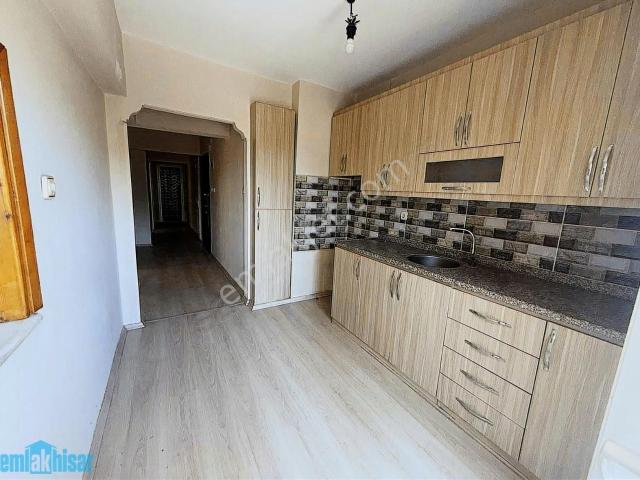 Akhisar, Manisa içerisinde satılık mülk