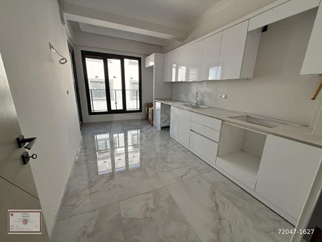 Akhisar, Manisa içerisinde satılık mülk