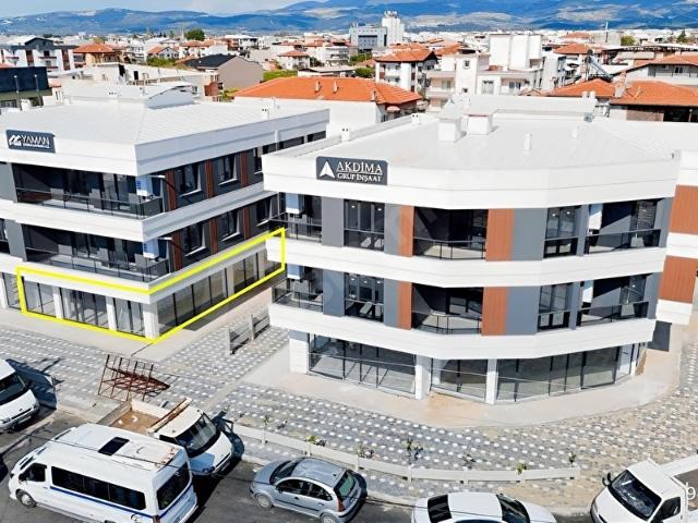 Akhisar, Manisa içerisinde satılık Dükkan