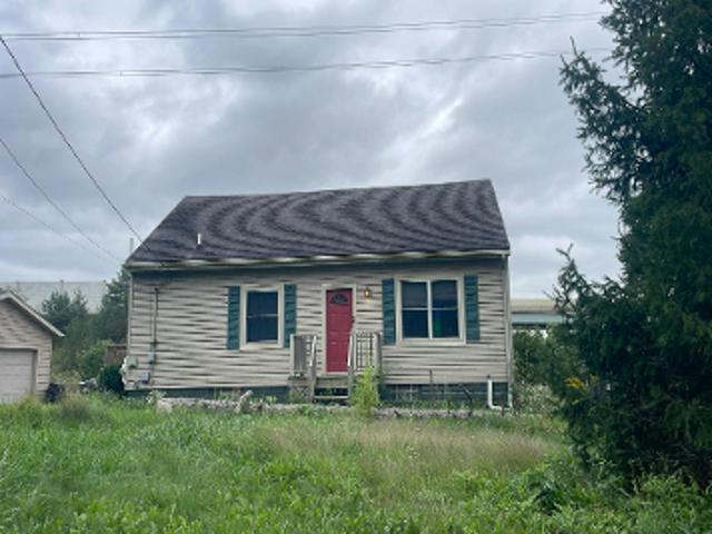 House for sale in Hinckley, Ohio
