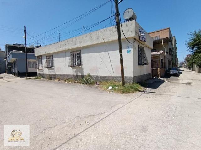 Uçak Mahallesi, Seyhan içerisinde satılık Villa
