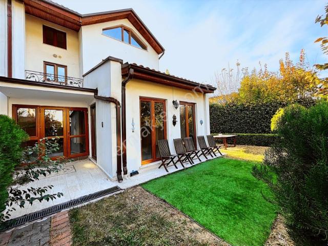 Nilüfer, Bursa içerisinde satılık Villa
