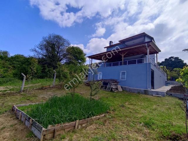 Akköy köy içi, Termal içerisinde satılık Villa