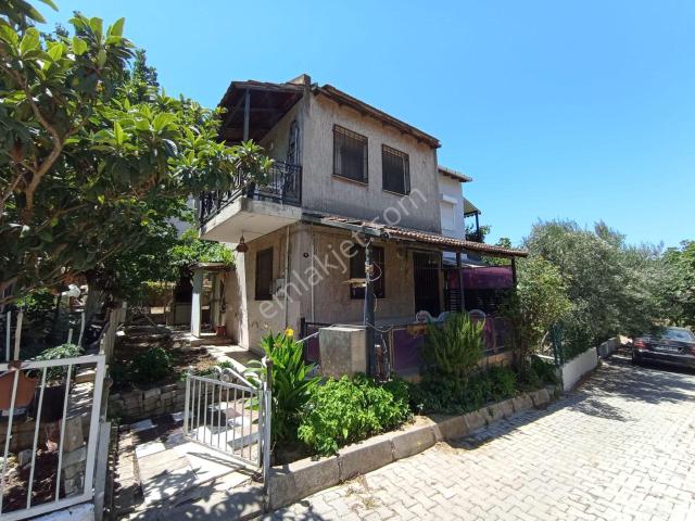 Aliağa, İzmir içerisinde satılık Villa
