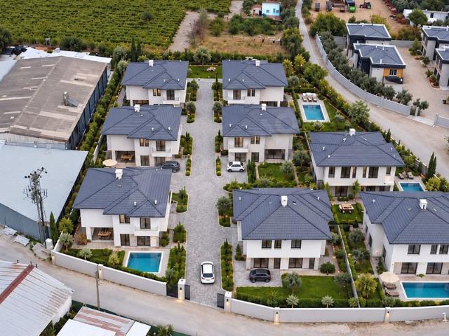 Evrenos, Yunusemre içerisinde satılık Villa
